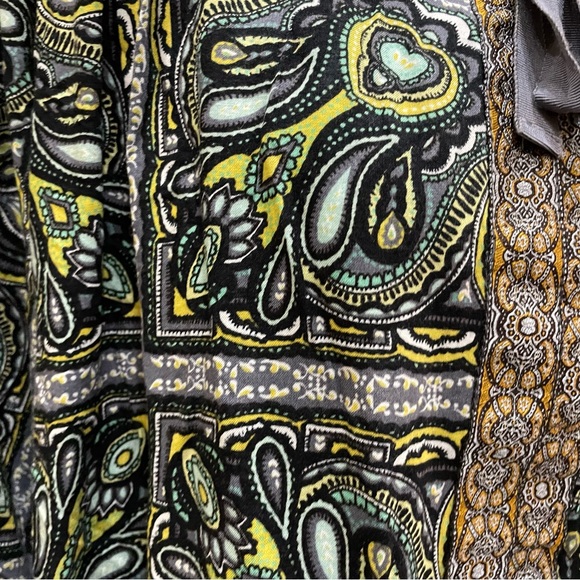 One World psychedelic abstract green and blue top / M / Excellent condit… - Picture 4 of 15